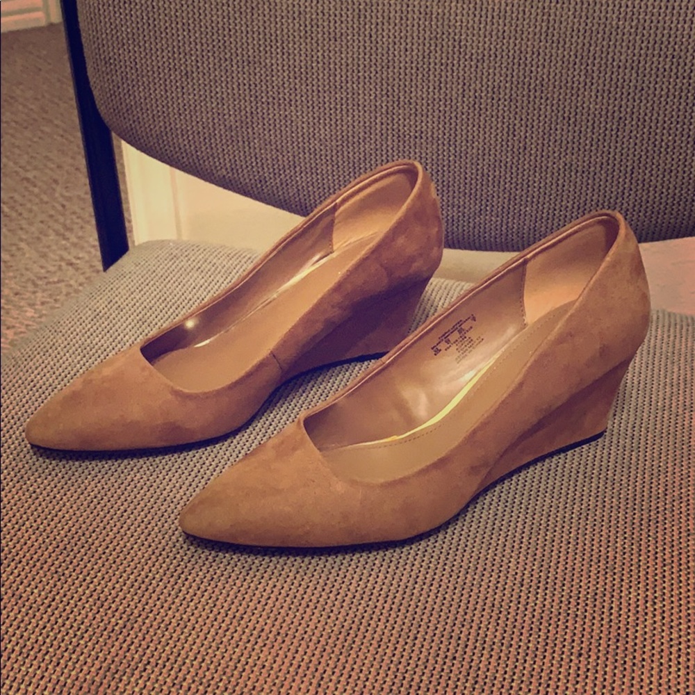 Simply Styled Women's Agatha Wedge Pump